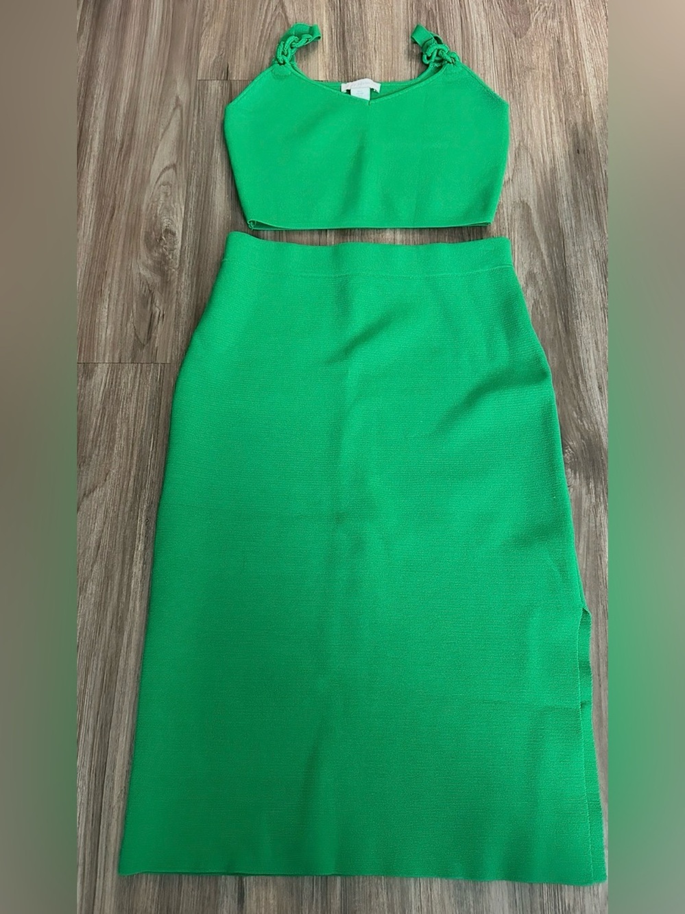 House of Harlow 1960 Vibrant Green Two-Piece Pencil Skirt Set
